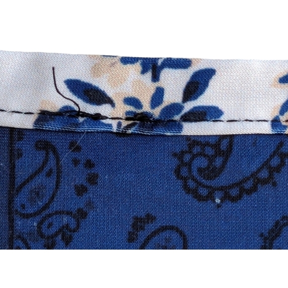 Lily by Firmiana | Blue Floral V-Neck Long Sleeve Tunic - Picture 6 of 9